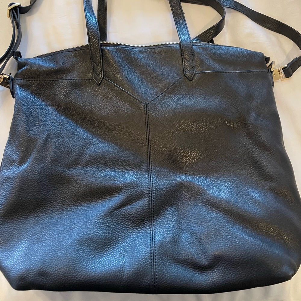 Stella & Dot Black Covet Bag